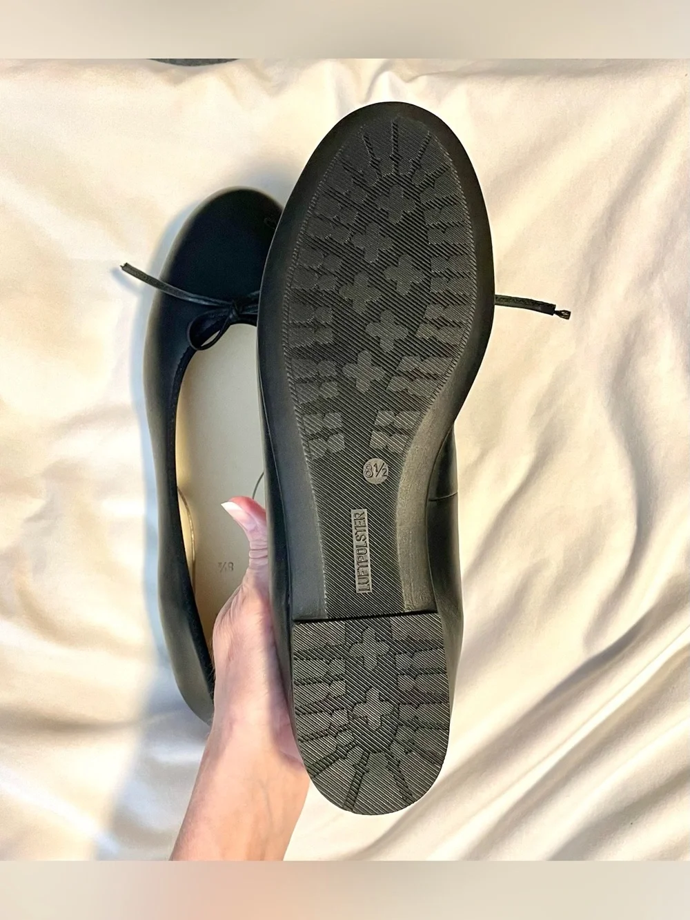 ARA Sardinia Ballet Flats/Shoes-Women's Sz 8.5-Black Leather w/Bow-Arch Support